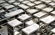 Chuyên gia cảnh báo nóng với giá bạc