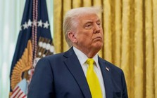 Ông Trump nói 'vết bầm mới trên tay là do dùng thuốc aspirin'