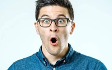 Một ngân hàng báo lãi quý 4 tăng hơn 100%, cổ phiếu lập tức "tím lịm"