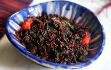 Loại rau nhiều sắt hơn thịt bò, được bán quanh năm ở chợ Việt: Không phải ai cũng biết để ăn