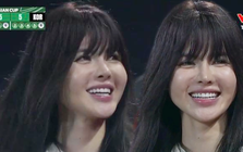 Danh tính nữ cổ động viên Việt Nam giống Thiều Bảo Trâm gây sốt