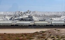 Nắm trữ lượng 267 tỷ thùng dầu nhưng ít ai biết quốc gia này còn sở hữu 2,5 nghìn tỉ USD khoáng sản - có loại được cả thế giới săn đón