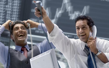 Khối ngoại tranh thủ mua ròng trong phiên VN-Index giảm 27 điểm, gom mạnh một cổ phiếu ngân hàng