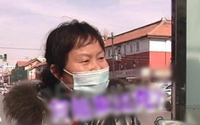 Người phụ nữ mua 8 chỉ vàng nhưng không mang về nhà để sinh lời, 10 năm sau đến lấy mừng đám cưới con trai, nhân viên nói: "Phải chờ 6 tháng nữa"