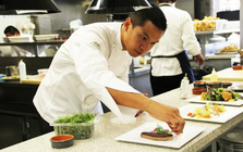 Vì sao nhiều chủ quán ngày càng “ngại đi chợ” dù nguồn nông sản ngày một dồi dào?