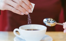 Ngày càng nhiều người mắc bệnh gan, bác sĩ cảnh báo: Có 5 món âm thầm hại gan, ngon mấy cũng nên hạn chế