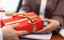 Đà Nẵng nghiêm cấm mọi hình thức biếu, tặng quà Tết cho cấp trên