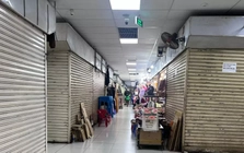 Cảnh tượng lạ ở chợ truyền thống TPHCM lúc cận Tết