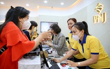 Vàng phá vỡ mốc 190 triệu: Huy Thanh, Bảo Tín Mạnh Hải đua bán vàng mini 0,05 - 0,1 chỉ, PNJ bán 0,39 - 0,79 chỉ, đúc Doraemon, Hello Kitty vào hộp mù