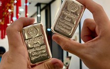 Chưa từng có: Giá bạc tăng vọt cùng với giá vàng, vượt 122 triệu/kg - 1kg thì bằng bao nhiêu cây?