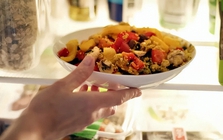 Đa số đồ ăn để qua đêm vẫn có thể ăn, nhưng có 2 loại thà đổ đi còn hơn “tự giết mình”