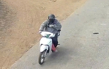 Chủ tiệm vàng kể khoảnh khắc kẻ cướp giật vàng trong chớp mắt