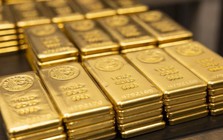 Chuyện gì đây: Giá vàng mất hơn 372 USD/ounce trong vài tiếng