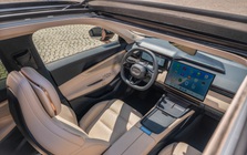 Chủ xe đánh giá trải nghiệm đáng tiền trên Lynk & Co 08 EM-P