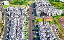 Nhà liền thổ TPHCM giảm một nửa giá