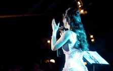 Nữ ca sĩ được chọn diễn ở Đại hội Đảng: Giọng hát thực lực hàng đầu Vbiz, ở ẩn 5 năm vẫn là bạch nguyệt quang