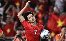 Đình Bắc "lụm" giải châu Á mỏi tay, netizen khen đáng yêu vô đối vì cách bày tỏ cảm xúc đậm dấu ấn "Bắc Còi"