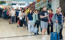 Lượng khách kỷ lục qua sân bay Nội Bài hôm nay