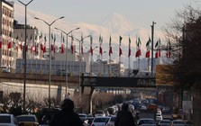 Iran hỗ trợ tiền mặt khẩn cấp cho người dân để xoa dịu làn sóng biểu tình