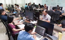 Người lao động không được ký hợp đồng, công ty bắt tăng ca ngoài ý muốn, khiến không còn thời gian cho gia đình - Bộ Nội vụ trả lời ra sao?