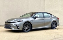 Ai nói Toyota chậm chuyển đổi sang xe điện?