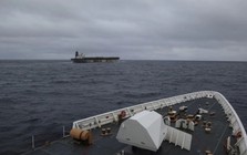 Mỹ bắt giữ tàu chở dầu mang cờ Nga sau ‘nhiều tuần truy đuổi’