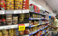 Sau vụ phát hiện 120 tấn thịt heo bệnh, hàng loạt sản phẩm Đồ hộp Hạ Long vẫn xuất hiện tại nhiều siêu thị, có nơi còn “cháy hàng”