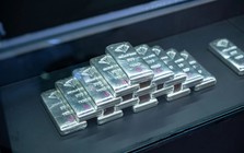 Giá bạc hôm nay tiếp tục giảm sâu