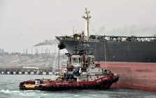 Mỹ bắt đầu dỡ dầu từ tàu Marinera bị thu giữ