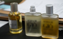 Choáng váng xưởng nước hoa giả Chanel, Dior, Le Labo... của vợ chồng Giám đốc HALOVA: Hơn 130 lít nước hoa đã pha chế, 12.400 vỏ chai và 18.000 nhãn hiệu nước hoa các loại