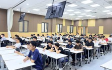 Tỷ phú Phạm Nhật Vượng đang tuyển 20.000 người “vừa học vừa nhận tiền”, có cơ hội được Vingroup mời làm việc với mức lương gần 50 triệu đồng