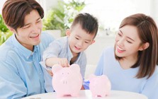 Sổ tiết kiệm đứng tên con, cha mẹ có được quyền rút?