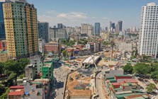 Cận cảnh công trường hai cầu vượt trên tuyến Vành đai 1 ở Hà Nội