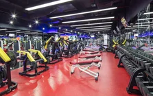 California Fitness thu phí một số lớp, điều chỉnh hoạt động cơ sở
