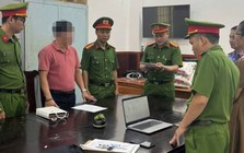 Thi hành lệnh bắt tạm giam cựu nhân viên ngân hàng Trần Văn Trạng 47 tuổi