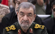 Iran dọa phá hủy 'trái tim' của nền kinh tế Mỹ nếu chiến sự bùng phát