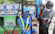 Thủ tướng: Kiểm soát giá điện, xăng dầu