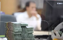 Lộ diện 8 ngân hàng muốn huy động 5,4 tỷ USD