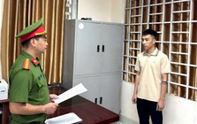 Công an bất ngờ kiểm tra cửa hàng lúc 10h30, khởi tố Nguyễn Văn Duy SN 2000