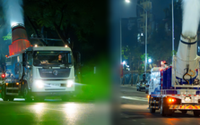 Cận cảnh chiếc xe chở theo 5.300m3 nước di chuyển qua 6 tuyến đường Hà Nội lúc 23h khuya