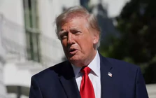 Tổng thống Mỹ Trump nói không liên quan đến việc Ukraine bị gián đoạn kết nối Starlink