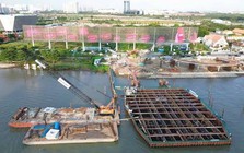 100 người đưa khối thép 3.400 tấn, dài gần 200 m lên sà lan khổng lồ, vượt 124 km đường thủy để thực hiện công việc đặc biệt giữa TP.HCM