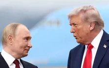 Tổng thống Mỹ Trump hứng chỉ trích trước thềm bầu cử vì liên tục nới lỏng trừng phạt Nga