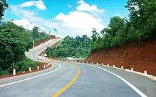 Sắp xong hơn 3.000 km đường Hồ Chí Minh từ Cao Bằng đến Cà Mau