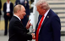 Nước cờ dầu mỏ của Tổng thống Mỹ Trump: Ukraine lép vế nhưng nhiều bên hưởng lợi