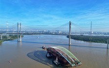 Ngắm 'lá dừa nước' 3.400 tấn vượt cầu tĩnh không cao nhất Việt Nam