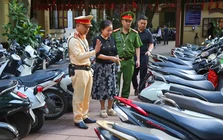Một tháng, hơn 900 học sinh ở TPHCM vi phạm giao thông