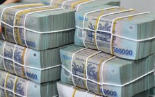 Chiều 19/10, các ngân hàng bắt đầu giảm mạnh lãi suất tiết kiệm tại hàng loạt kỳ hạn