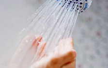 1 dấu hiệu có thể nhận biết khi tắm giúp phát hiện sớm khối u