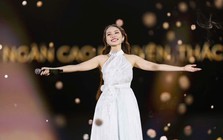 Cô gái quê TP.HCM 19 tuổi tự lập công ty, làm show miễn phí, liên tục được khen thưởng cấp quốc gia